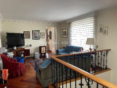 Casa de 5 alcobas en venta en Calleja Alta, Bogotá, 400 m² · foto 2 de 20