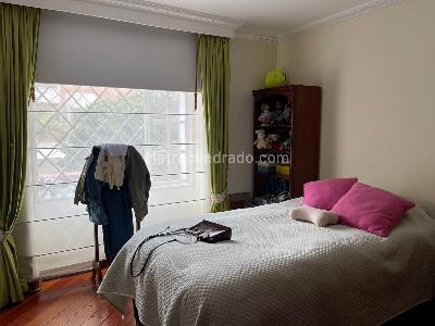 Casa de 5 alcobas en venta en Calleja Alta, Bogotá, 400 m² · foto 8 de 20
