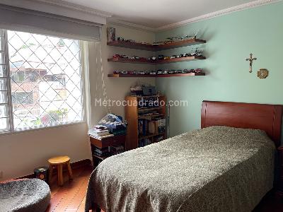 Casa de 5 alcobas en venta en Calleja Alta, Bogotá, 400 m² · foto 9 de 20