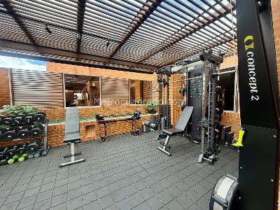 Apartamento de 4 alcobas en venta en Los Rosales, Bogotá, 365 m² · foto 14 de 20