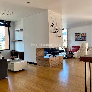 Apartamento de 3 alcobas en venta en Chico Virrey, Bogotá, 171 m² · foto 4 de 13