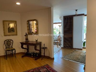 Apartamento en venta en Los Rosales, Bogotá · foto 3 de 20