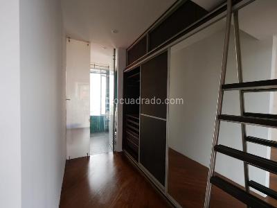 Apartamento de 2 alcobas en venta en Altos Del Retiro, Bogotá, 200 m² · foto 11 de 17