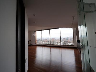 Apartamento de 2 alcobas en venta en Altos Del Retiro, Bogotá, 200 m² · foto 12 de 17