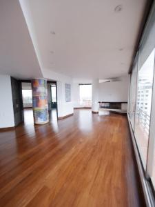 Apartamento de 2 alcobas en venta en Altos Del Retiro, Bogotá, 200 m² · foto 13 de 17