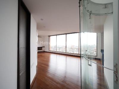 Apartamento de 2 alcobas en venta en Altos Del Retiro, Bogotá, 200 m² · foto 3 de 17