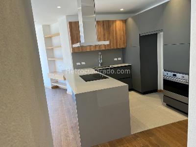 Apartamento de 3 alcobas en venta en La Cabrera, Bogotá, 142 m² · foto 5 de 13