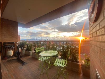Apartamento de 2 alcobas en venta en Los Rosales, Bogotá, 145 m² · foto 14 de 19