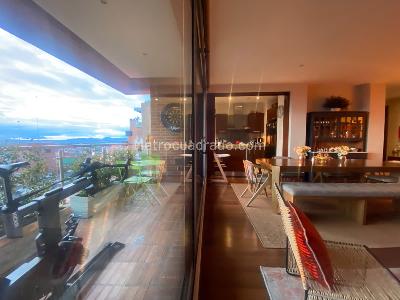 Apartamento de 2 alcobas en venta en Los Rosales, Bogotá, 145 m² · foto 15 de 19