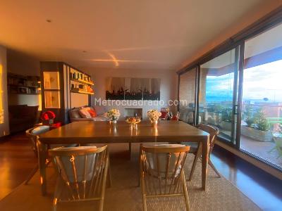 Apartamento de 2 alcobas en venta en Los Rosales, Bogotá, 145 m² · foto 16 de 19