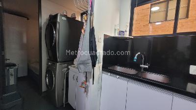 Apartamento de 3 alcobas en venta en Los Rosales, Bogotá, 152 m² · foto 13 de 15