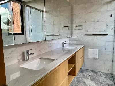 Apartamento de 3 alcobas en venta en La Cabrera, Bogotá, 229 m² · foto 10 de 20