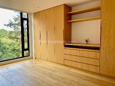 Apartamento de 3 alcobas en venta en La Cabrera, Bogotá, 229 m² · foto 19 de 20