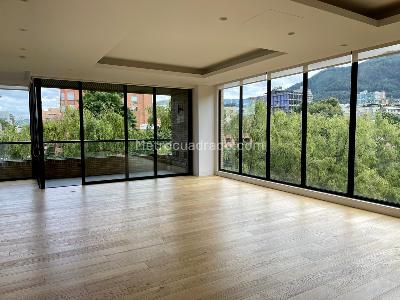 Apartamento de 3 alcobas en venta en La Cabrera, Bogotá, 229 m² · foto 2 de 20