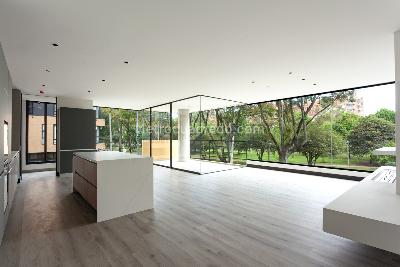 Apartamento de 3 alcobas en venta en El Virrey, Bogotá, 165 m² · foto 10 de 18