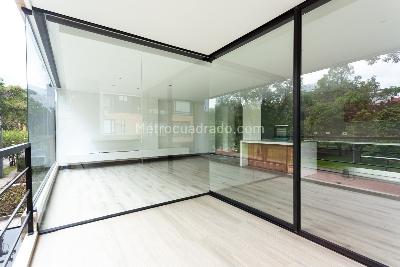 Apartamento de 3 alcobas en venta en El Virrey, Bogotá, 165 m² · foto 12 de 18