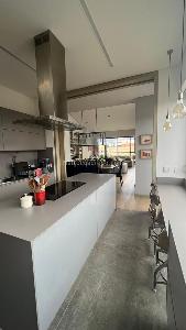 Apartamento de 3 alcobas en venta en El Virrey, Bogotá, 258 m² · foto 10 de 20