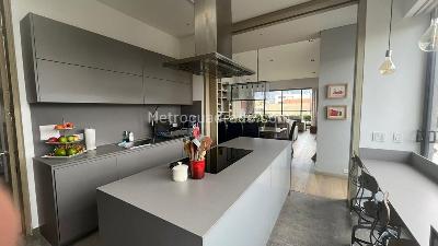 Apartamento de 3 alcobas en venta en El Virrey, Bogotá, 258 m² · foto 20 de 20