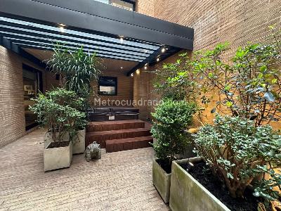 Apartamento de 3 alcobas en venta en Chico Seminario, Bogotá, 327 m² · foto 14 de 20