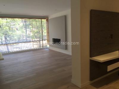 Apartamento de 3 alcobas en venta en Chico Reservado, Bogotá, 169 m² · foto 3 de 17