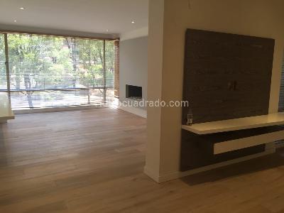Apartamento de 3 alcobas en venta en Chico Reservado, Bogotá, 169 m² · foto 9 de 17
