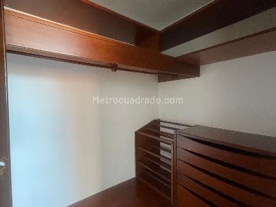 Apartamento en venta en Los Rosales, Bogotá · foto 13 de 15