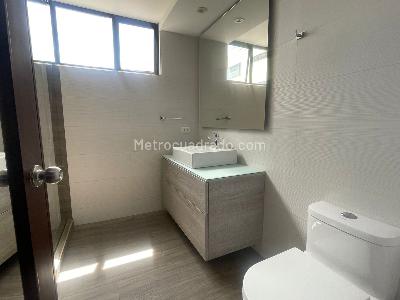 Apartamento en venta en Los Rosales, Bogotá · foto 14 de 15