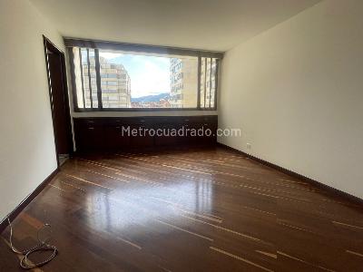 Apartamento en venta en Los Rosales, Bogotá · foto 4 de 15
