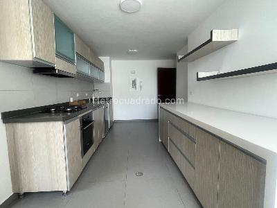 Apartamento en venta en Los Rosales, Bogotá · foto 5 de 15