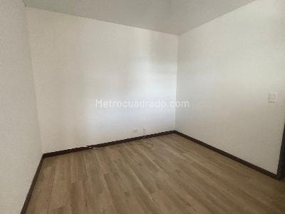 Apartamento en venta en Los Rosales, Bogotá · foto 6 de 15