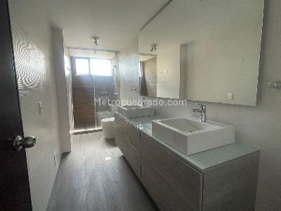Apartamento en venta en Los Rosales, Bogotá · foto 8 de 15