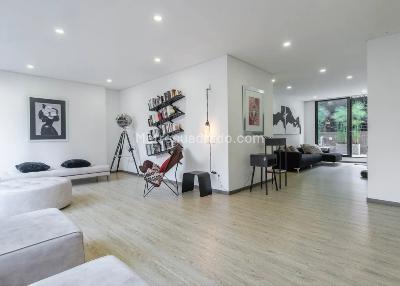 Apartamento de 2 alcobas en venta en Altos Del Retiro, Bogotá, 124 m² · foto 4 de 20
