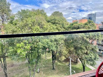 Apartamento de 3 alcobas en venta en Chico Navarra, Bogotá, 191 m² · foto 11 de 20