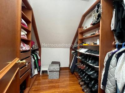 Apartamento de 4 alcobas en venta en La Carolina, Bogotá, 170 m² · foto 14 de 20