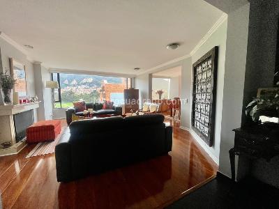 Apartamento de 4 alcobas en venta en La Carolina, Bogotá, 170 m² · foto 2 de 20