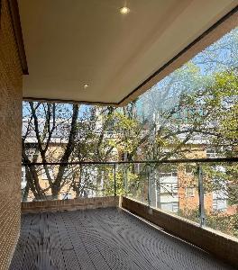 Apartamento en venta en Chico Reservado, Bogotá · foto 3 de 10