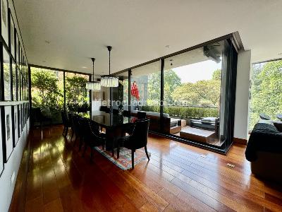 Apartamento de 3 alcobas en venta en El Virrey Norte, Bogotá, 245 m² · foto 2 de 20
