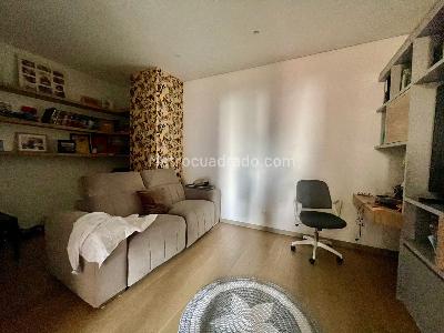 Apartamento de 3 alcobas en venta en Chico Museo, Bogotá, 240 m² · foto 14 de 17