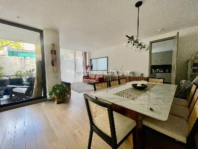 Apartamento de 3 alcobas en venta en Chico Museo, Bogotá, 240 m² · foto 2 de 17