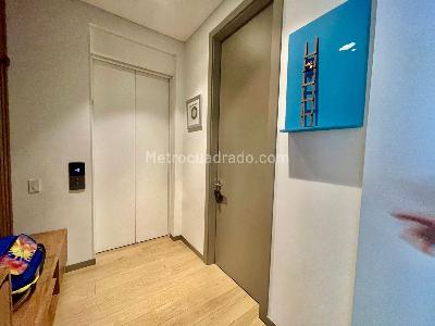 Apartamento de 3 alcobas en venta en Chico Museo, Bogotá, 240 m² · foto 8 de 17