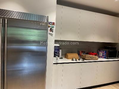 Apartamento de 3 alcobas en venta en Cabrera Virrey, Bogotá, 280 m² · foto 6 de 12