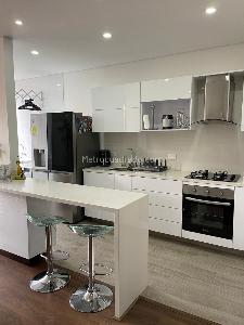 Apartamento de 2 alcobas en venta en Santa Barbara Central, Bogotá, 80 m² · foto 2 de 20