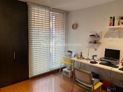 Apartamento de 2 alcobas en venta en Santa Barbara Occidental, Bogotá, 70 m² · foto 2 de 6