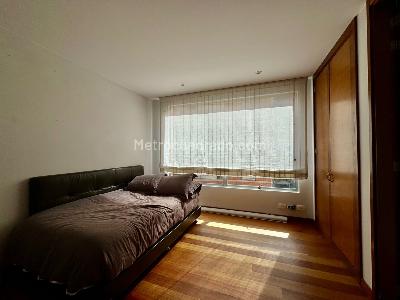 Apartamento de 3 alcobas en venta en Los Rosales, Bogotá, 234 m² · foto 11 de 16