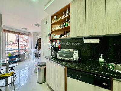 Apartamento de 3 alcobas en venta en Los Rosales, Bogotá, 234 m² · foto 8 de 16
