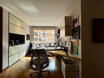 Apartamento de 3 alcobas en venta en Los Rosales, Bogotá, 234 m² · foto 9 de 16