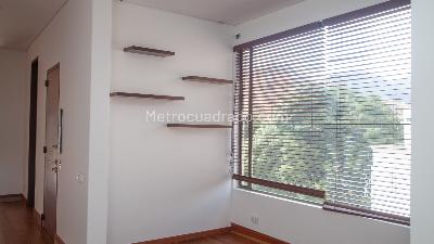 Apartamento de 4 alcobas en venta en Chico, Bogotá, 420 m² · foto 12 de 20