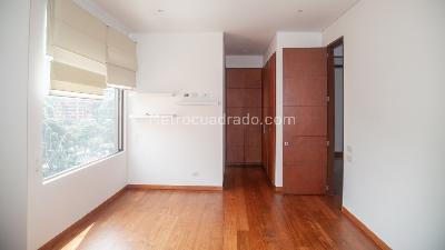 Apartamento de 4 alcobas en venta en Chico, Bogotá, 420 m² · foto 13 de 20