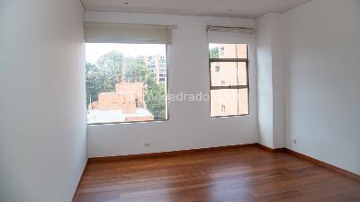 Apartamento de 4 alcobas en venta en Chico, Bogotá, 420 m² · foto 8 de 20