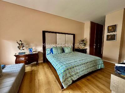 Apartamento de 3 alcobas en venta en Chico Reservado, Bogotá, 340 m² · foto 17 de 20